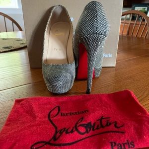 Christian Louboutin Bianca 140 Juta - Size 38